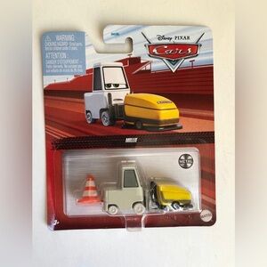 Disney Pixar Cars Die-Cast - Millie - Cars 3 - BRAND NEW!!!